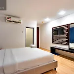 Hanz 82 Sen Hotel Saigon